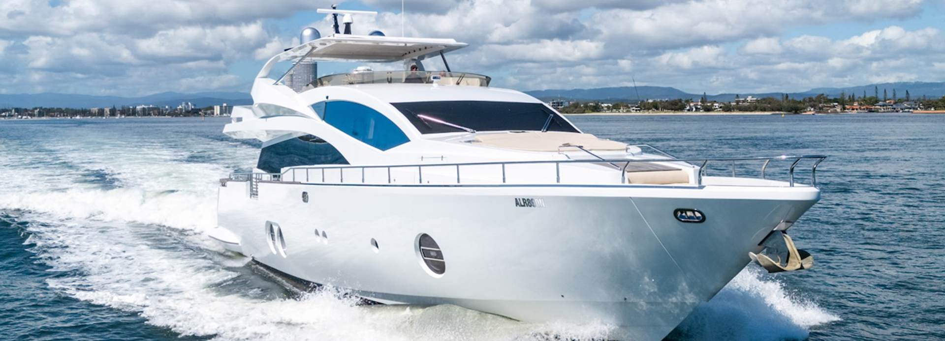 Impavido yacht, Aicon