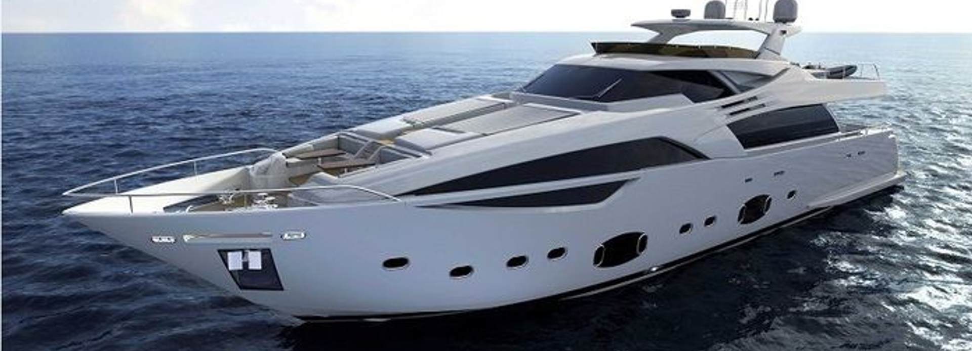 Run Feng yacht, Custom Line