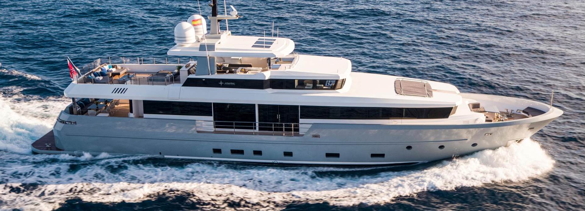 Cinquanta 50 yacht, Admiral Yachts