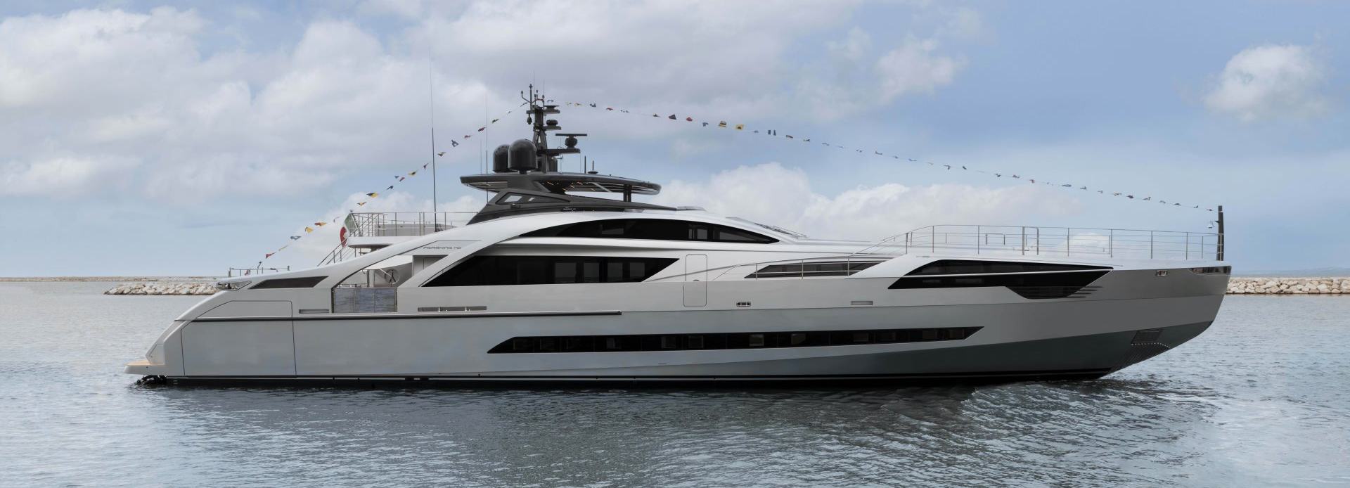 Arina yacht, Pershing