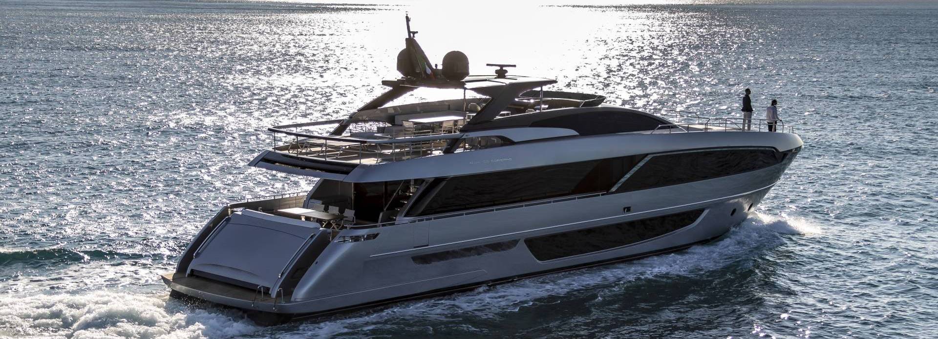 Convict yacht, Riva