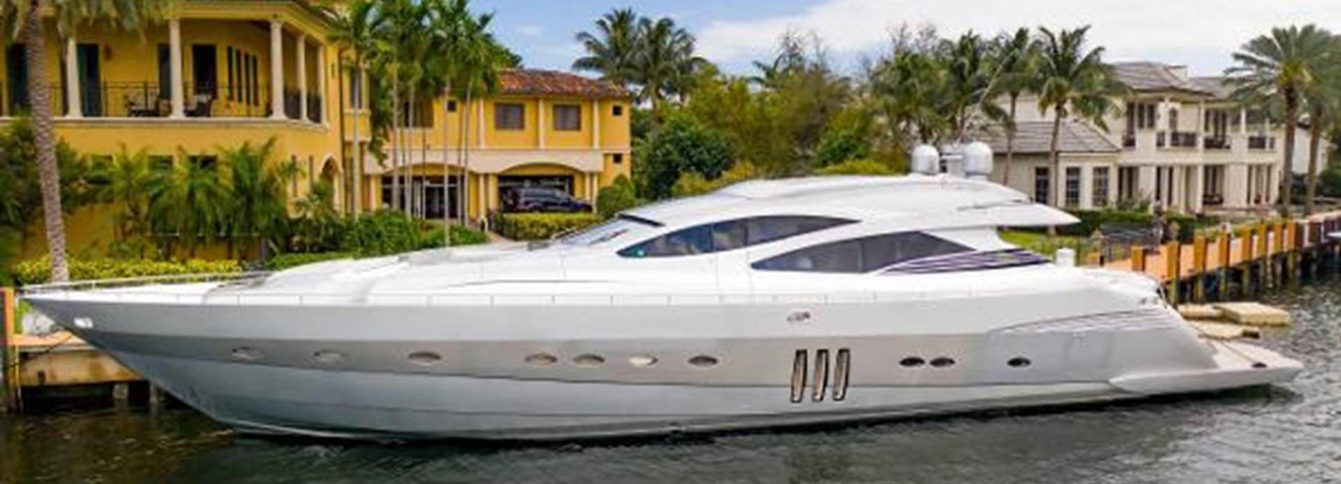Jerico V yacht, Pershing