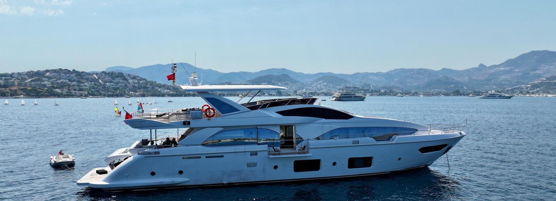 Xhan yacht, Azimut