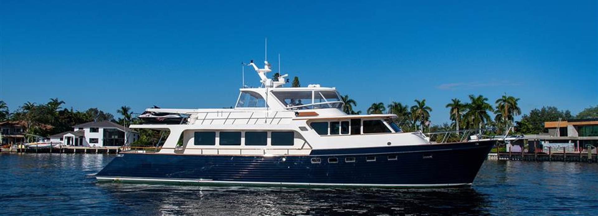 Never Sip yacht, Marlow