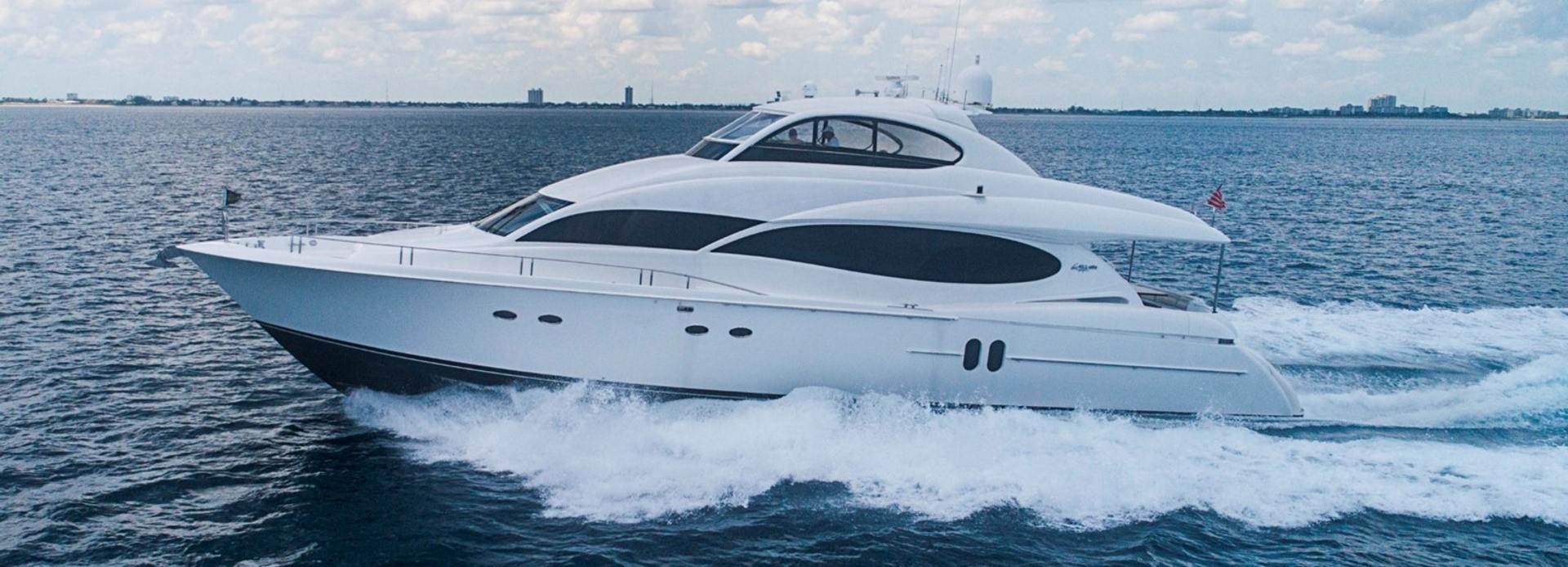 Rendezvous yacht, Lazzara Yachts