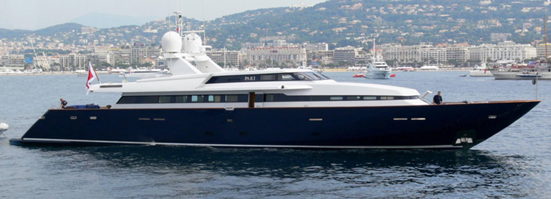 Pari yacht, Alucraft
