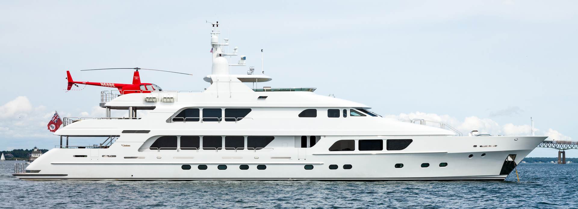 Coco Ray yacht, Christensen