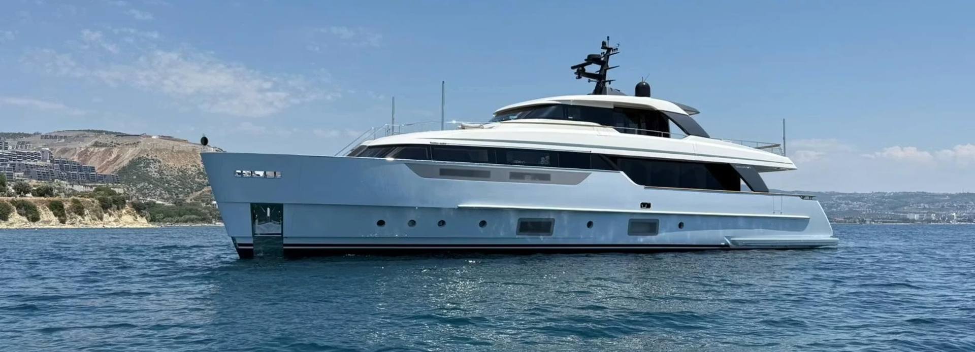 Aisha yacht, Sanlorenzo