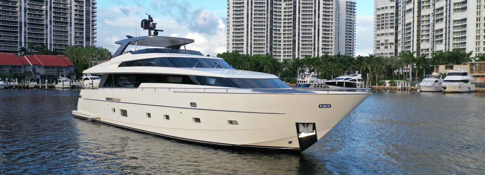 Astonish yacht, Sanlorenzo