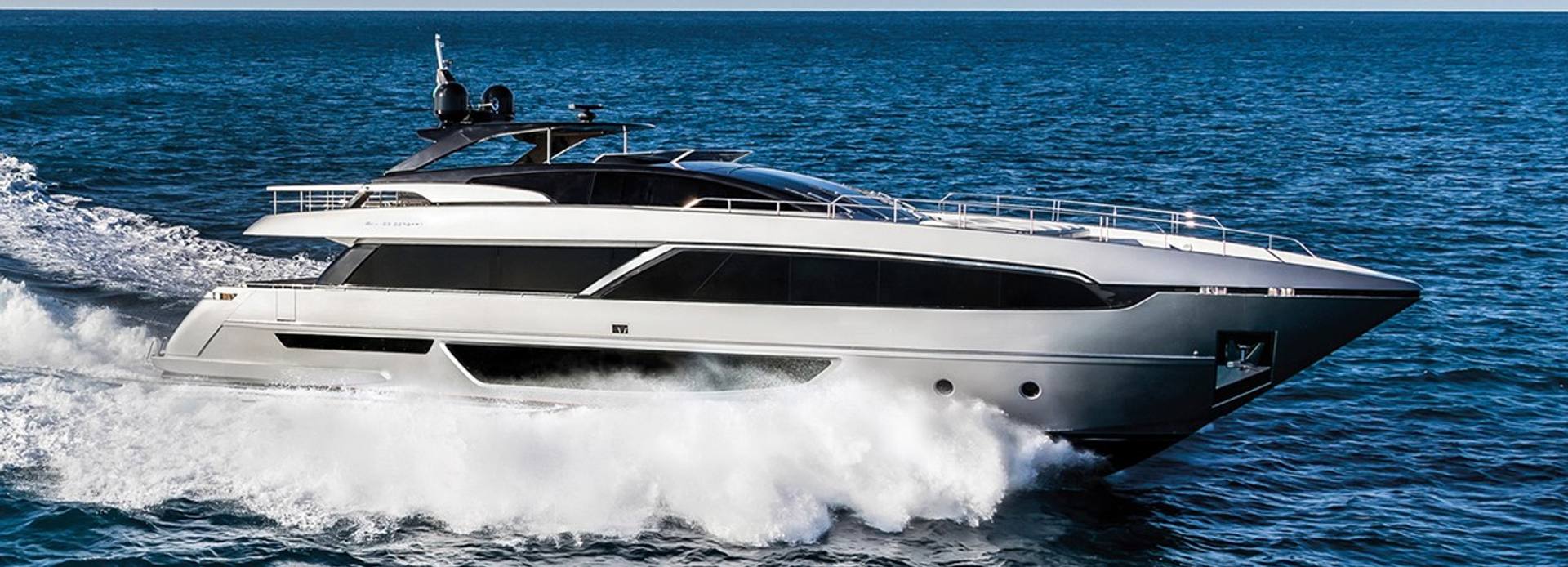 K Grace II yacht, Riva
