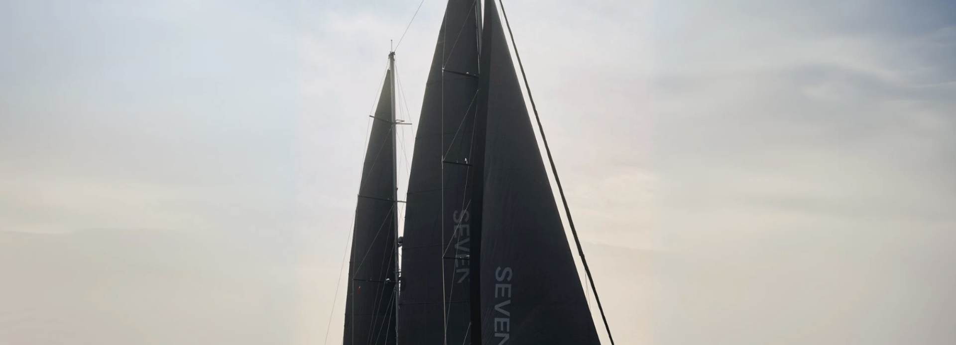 Seven yacht, Pura Vida Yachts