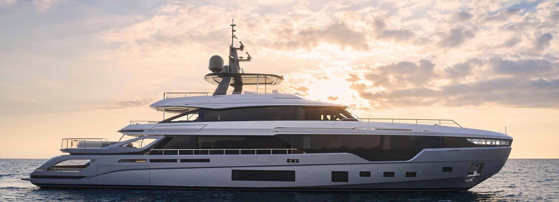 Eye of Destiny yacht, Azimut