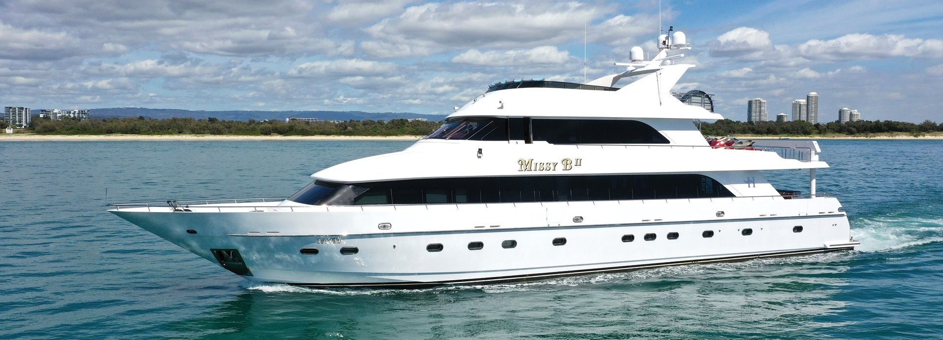 Missy B II yacht, Hargrave Custom Yachts