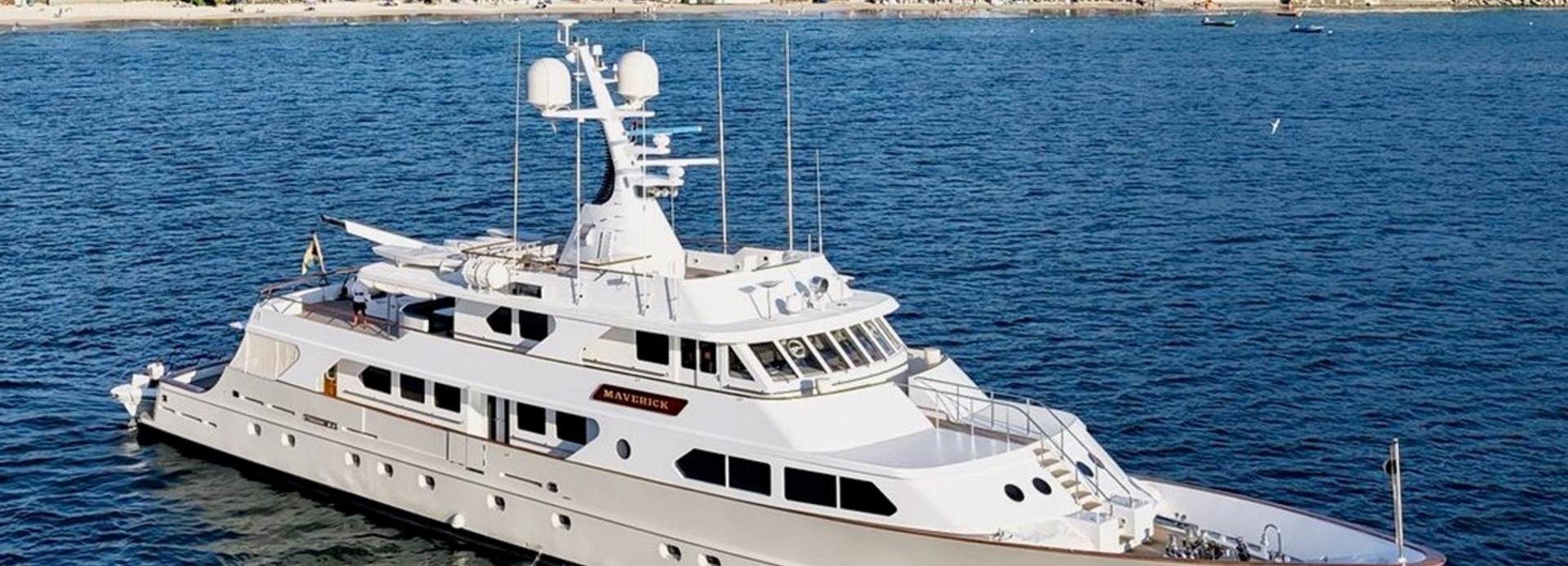 Maverick yacht, Nishii Zosen - Sterling