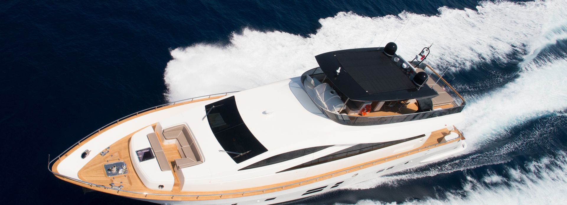 5 Aces yacht, Amer