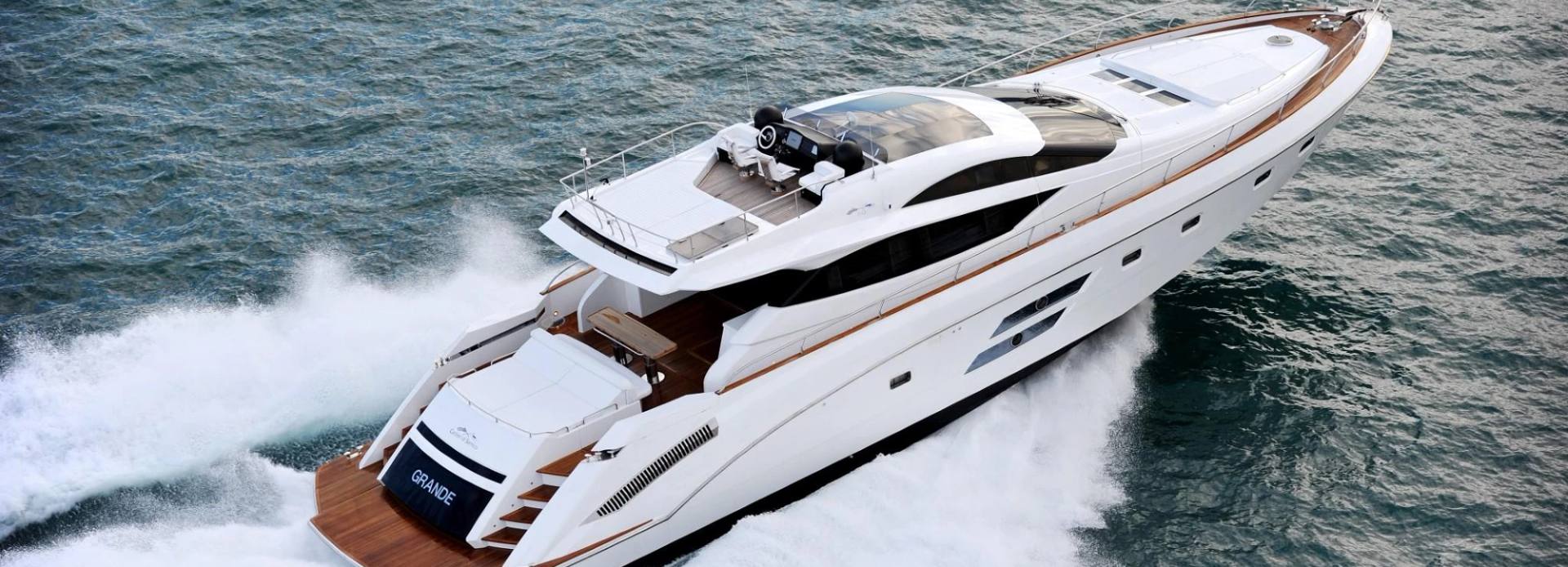 Sarnico Grande / 03 yacht, Cantieri di Sarnico