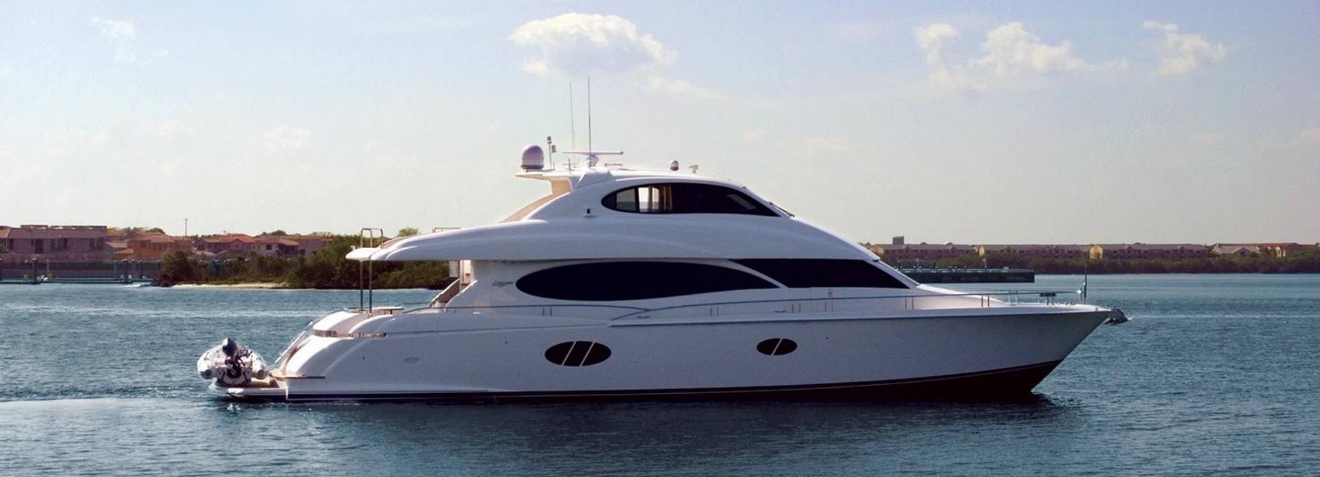 Voyager yacht, Lazzara Yachts