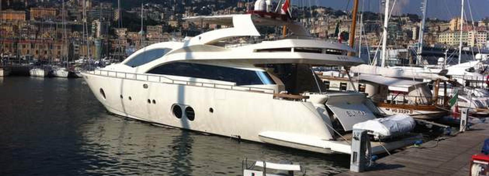Sunkar yacht, Aicon