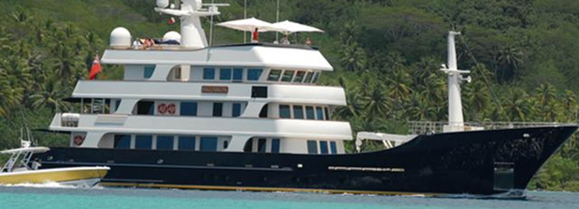 Big Aron yacht, Royal Denship