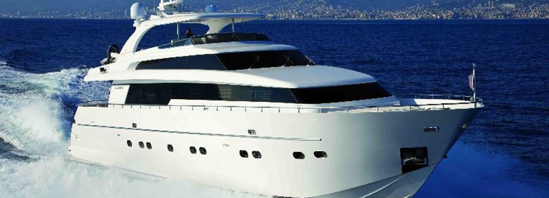 Sky Khan yacht, Sanlorenzo