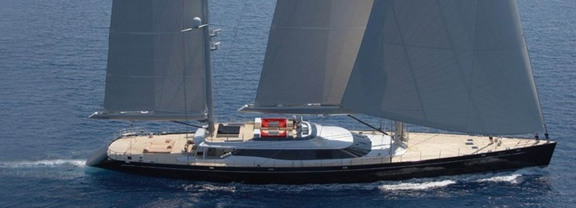 Nirvana Formentera yacht, Vitters