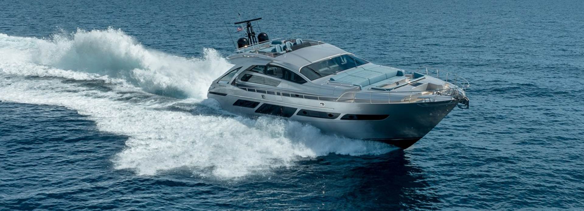 Vintage yacht, Pershing