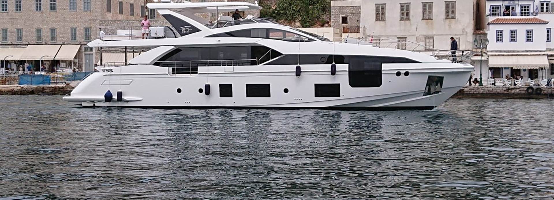 Nirvana by The Sea yacht, Azimut