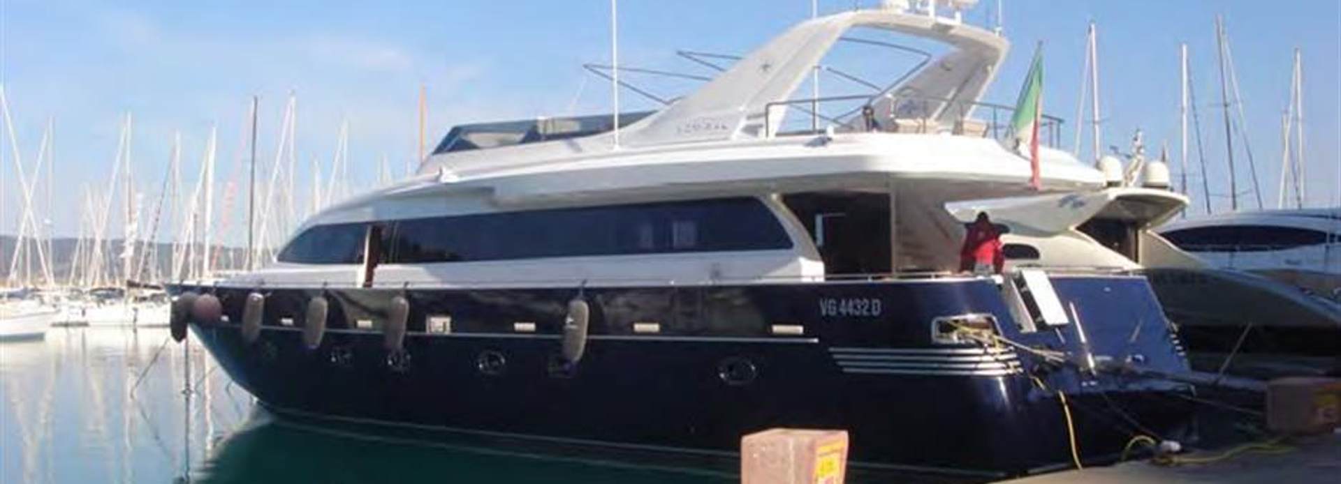 Aminah yacht, Admiral Yachts