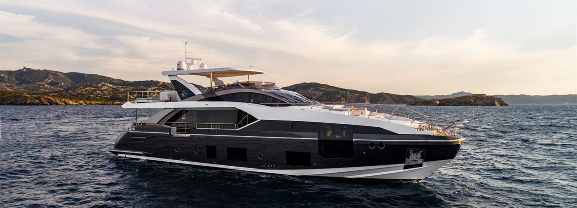 Majestic Moments yacht, Azimut