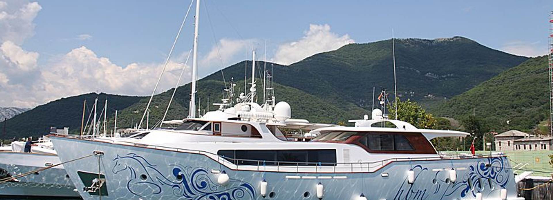 AD5 yacht, Agantur Yachting
