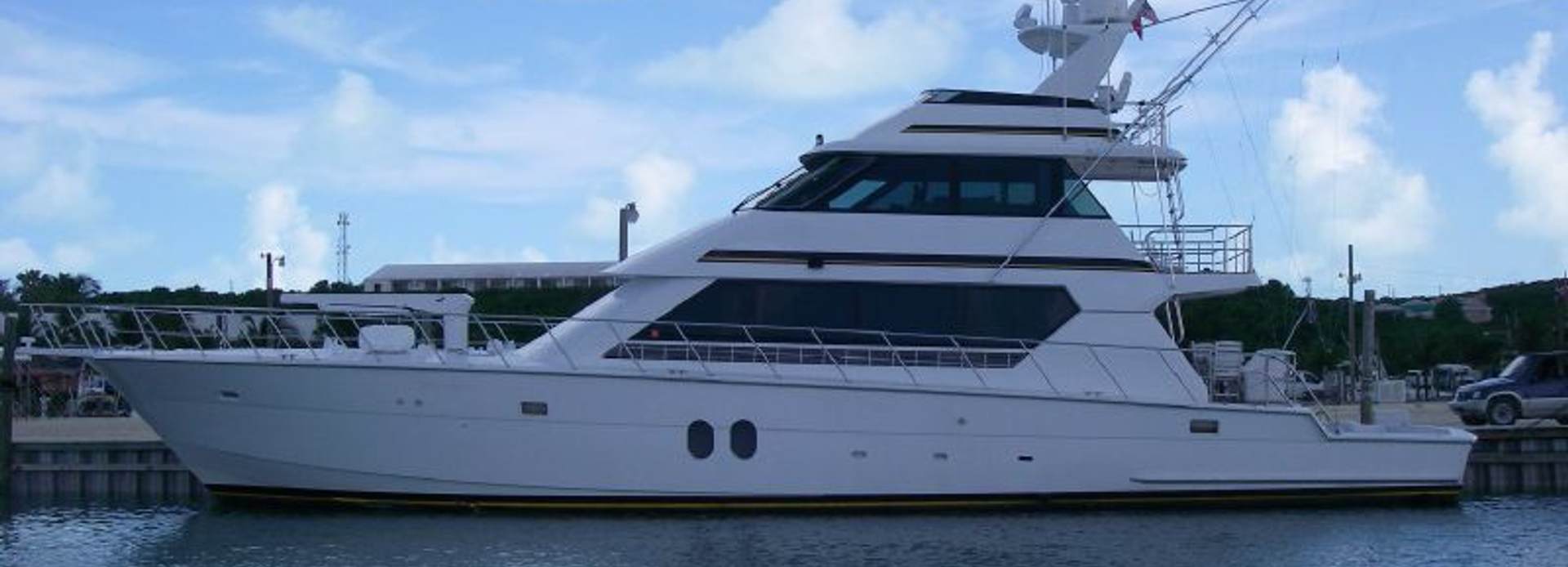 Reel Life yacht, Hatteras