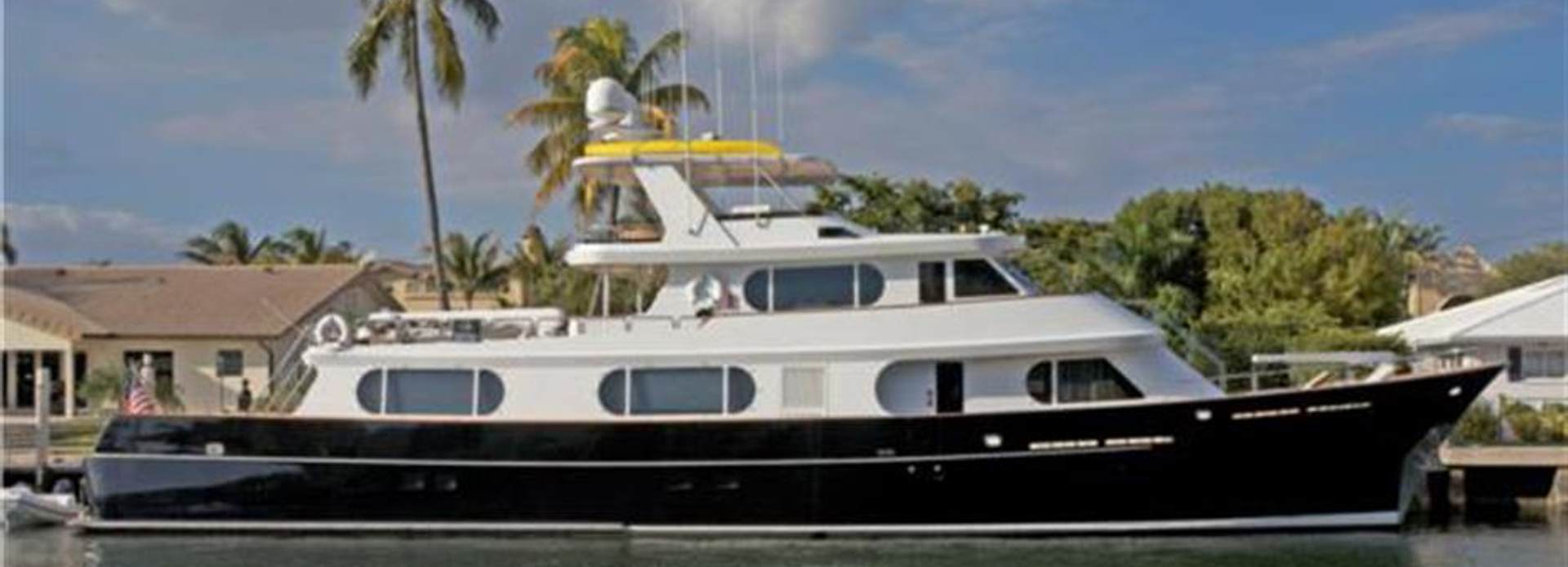 Bravo yacht, Stephens