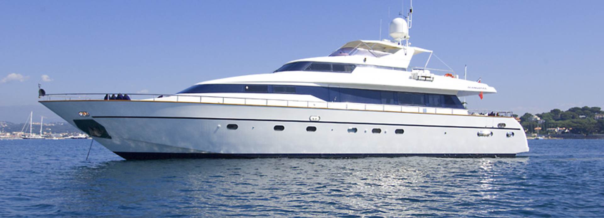 Manny yacht, Mangusta