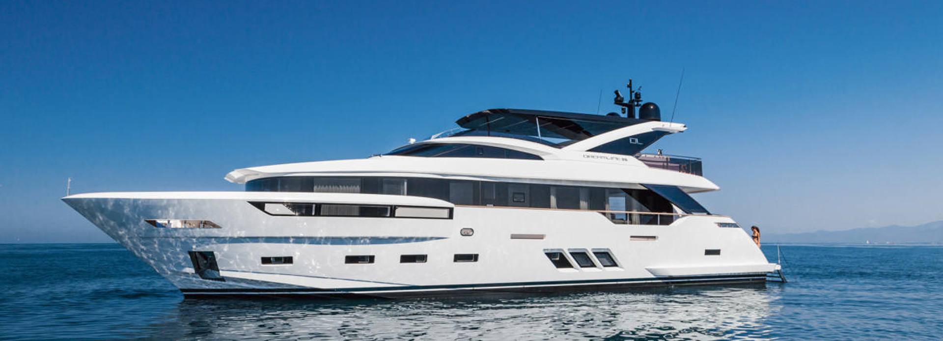 Rekoma yacht, Dreamline Yachts
