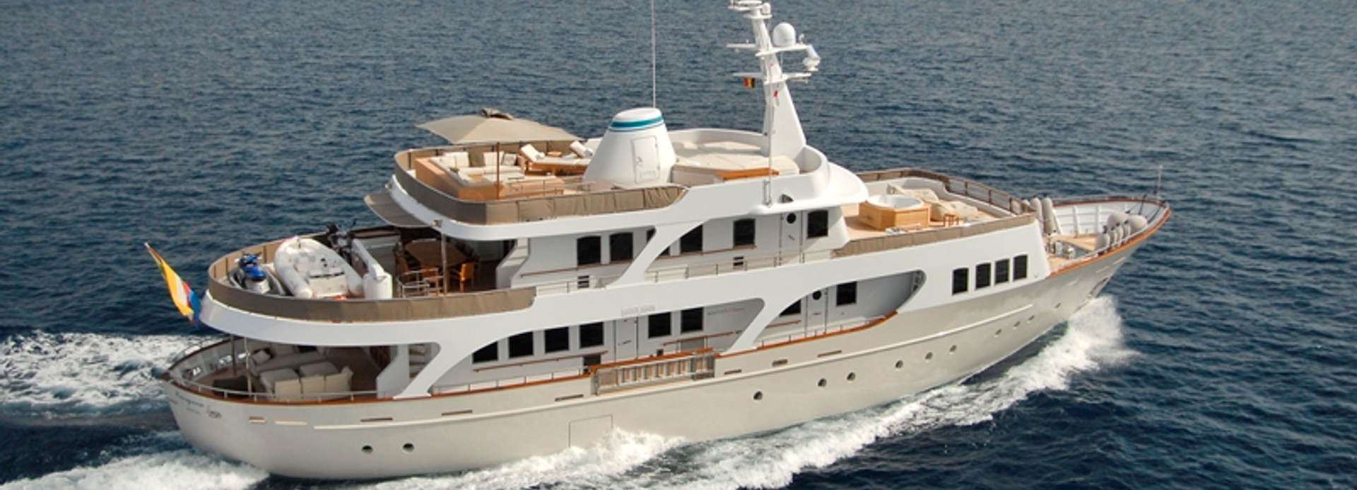 Evergreen yacht, Benetti Sail Division