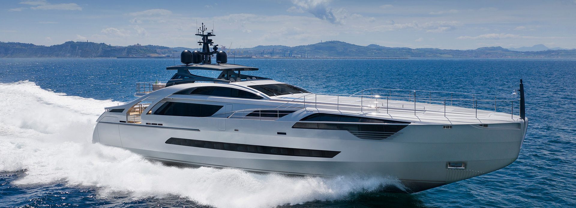 Pershing 140/05 yacht, Pershing