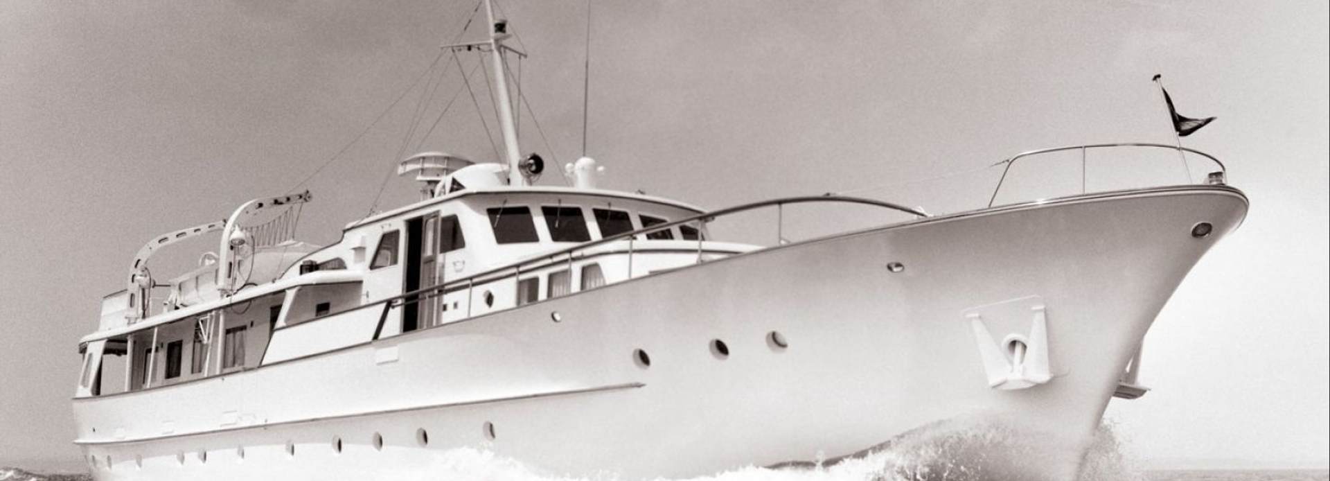 Coral 2 yacht, Feadship