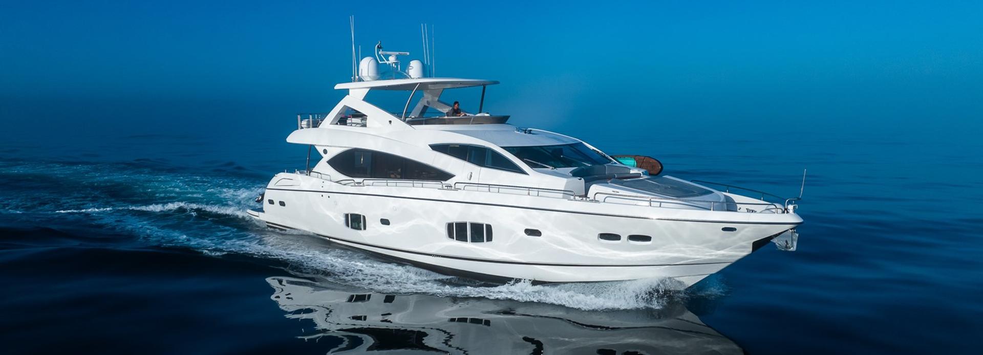 Indecent Proposal 4 yacht, Sunseeker