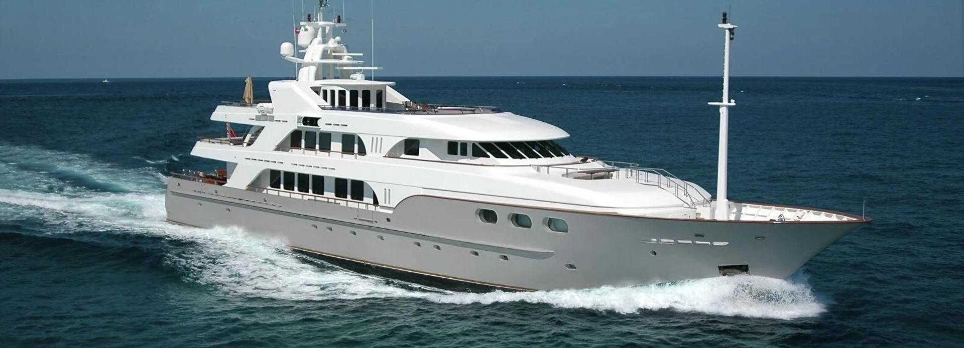 Tobi Star yacht, Sensation Yachts