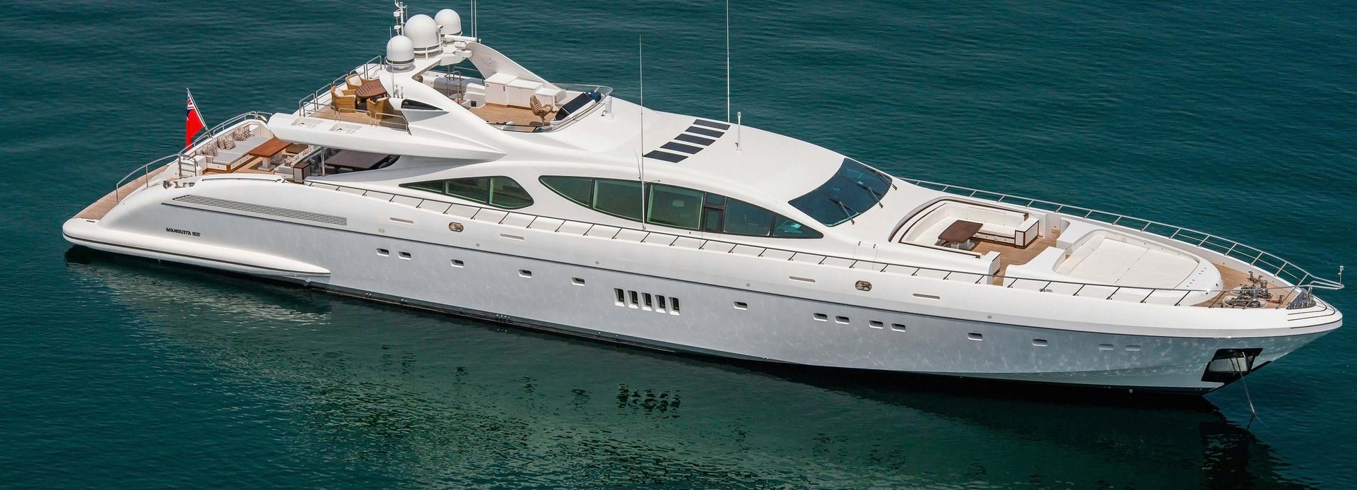 Bash IV yacht, Mangusta