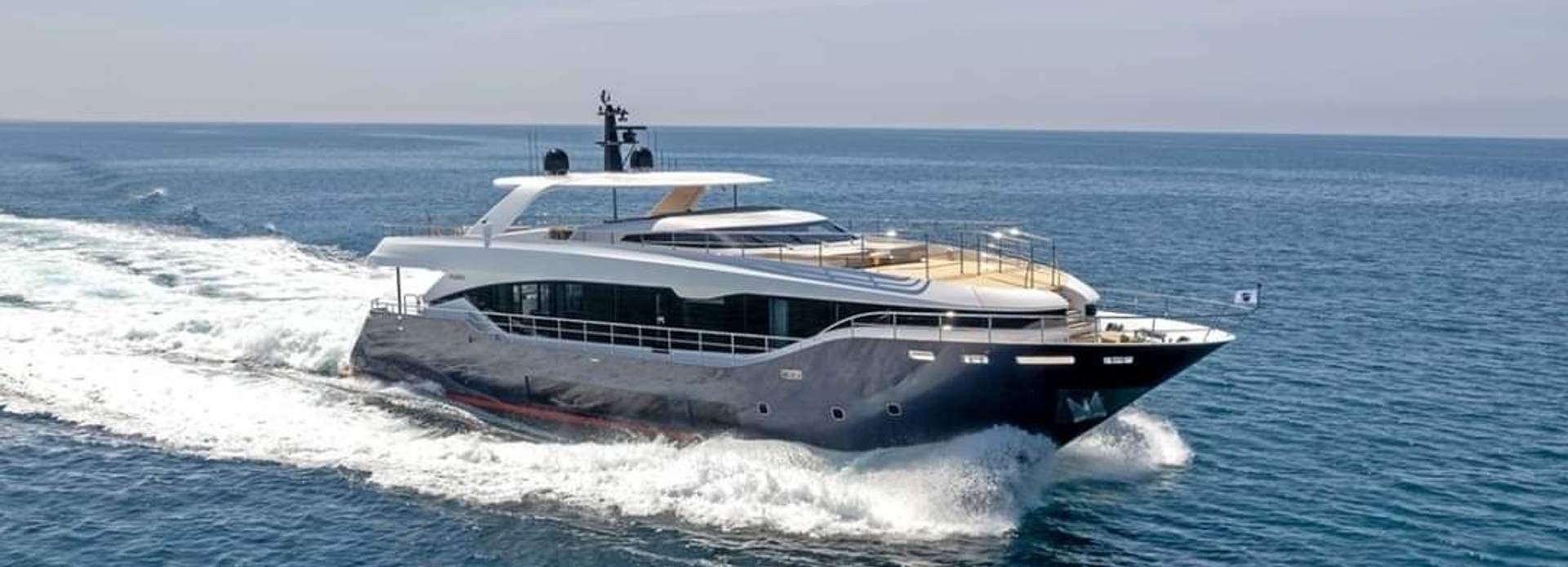 Eden I yacht, Maiora
