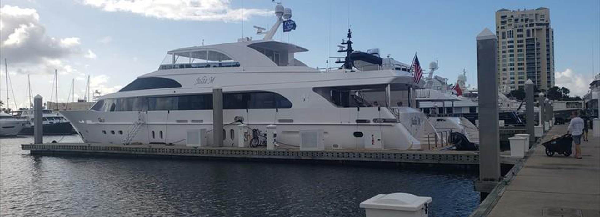 Julie M yacht, Hargrave Custom Yachts