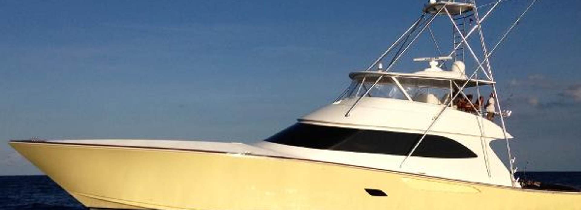 Salt Therapy yacht, Viking Yachts