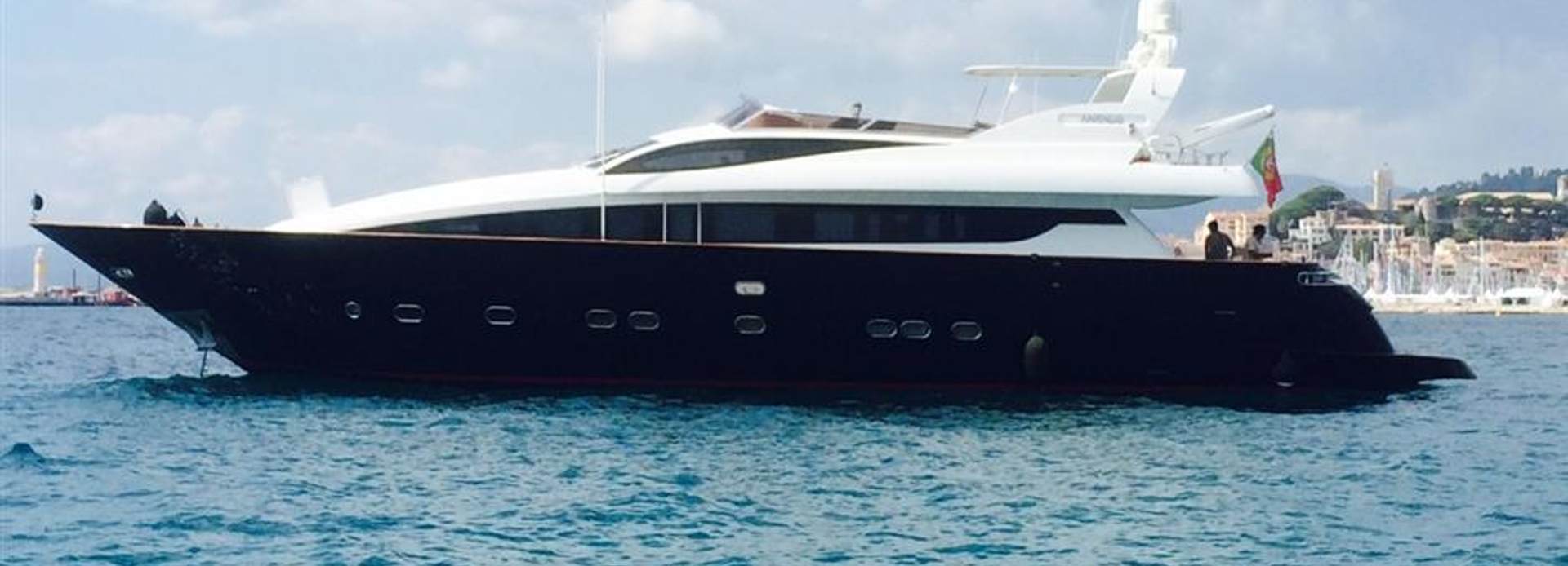 Sparkling yacht, Antago Yachts