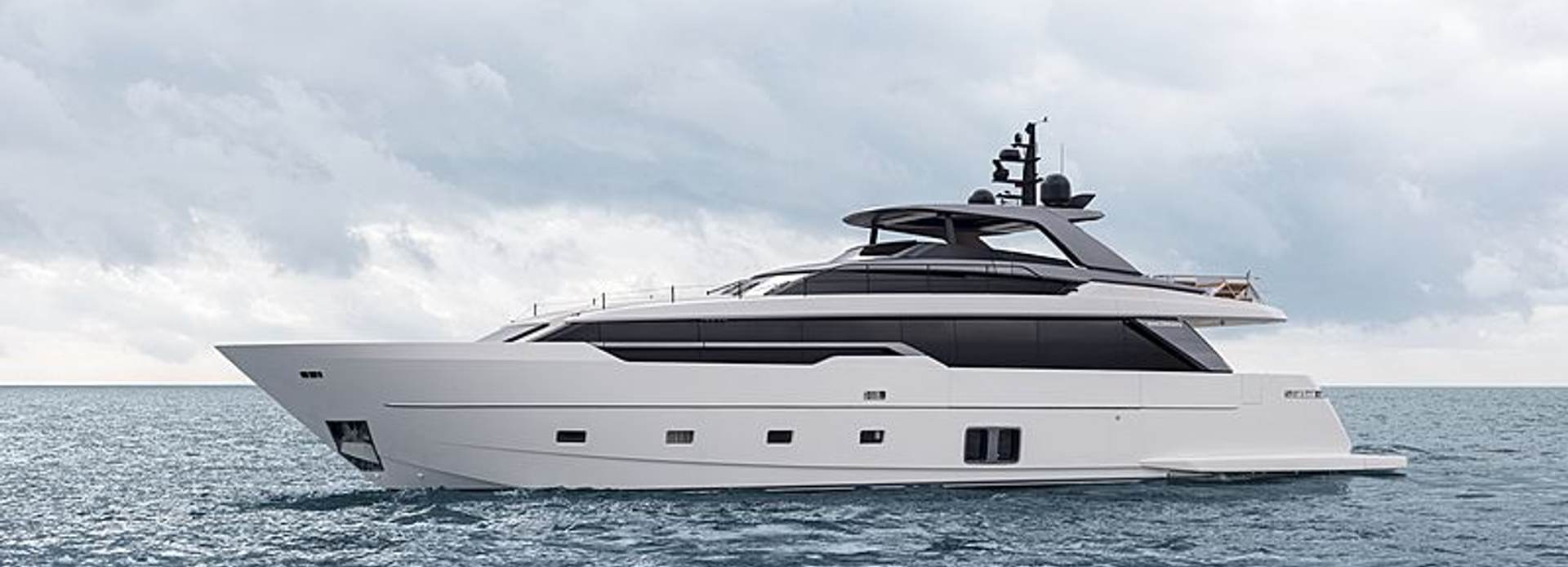 Crystal yacht, Sanlorenzo