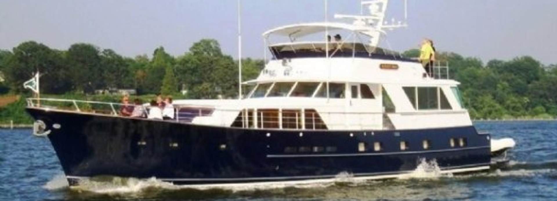 Serenity yacht, Burger Boat