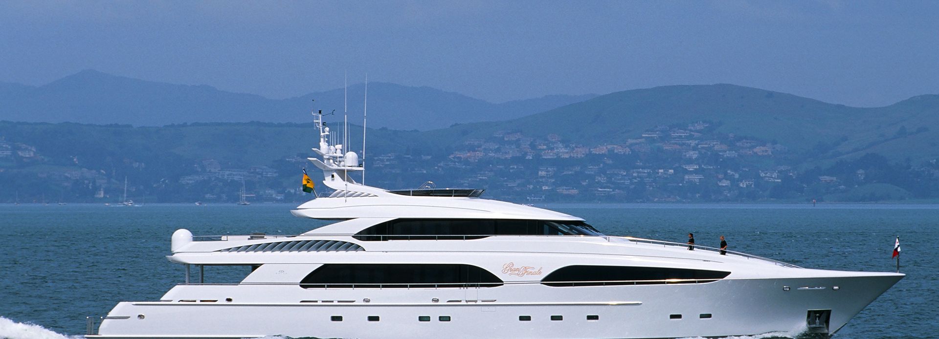 Driven yacht, Delta Marine