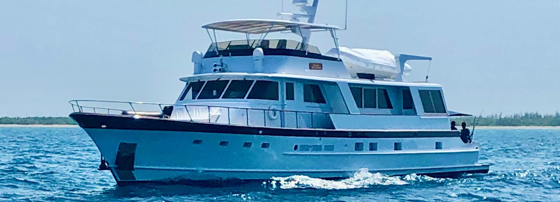 Momma Bear yacht, Burger Boat