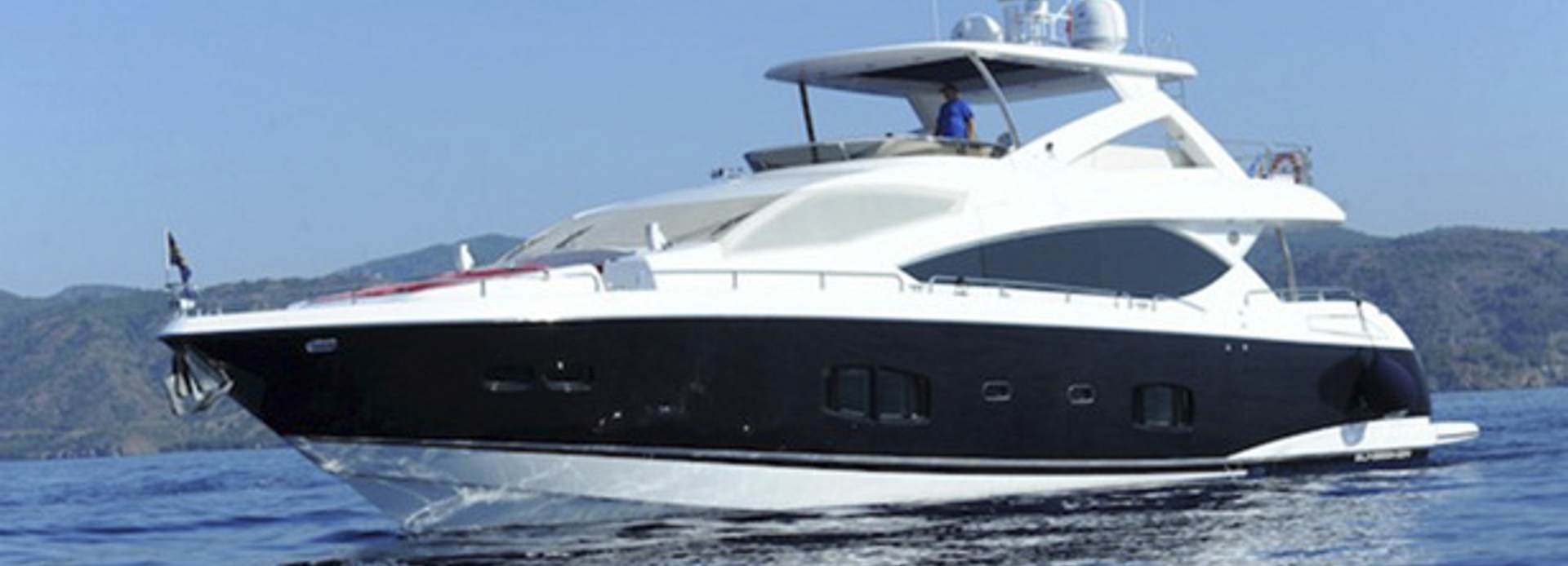 Solari yacht, Sunseeker