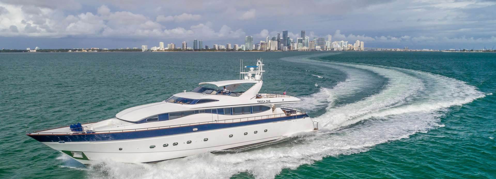 Troca One yacht, New Versilcraft